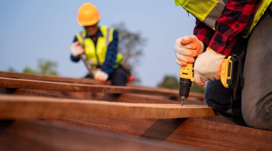 Expert Emergency Roof Repairs services in Palm City, FL